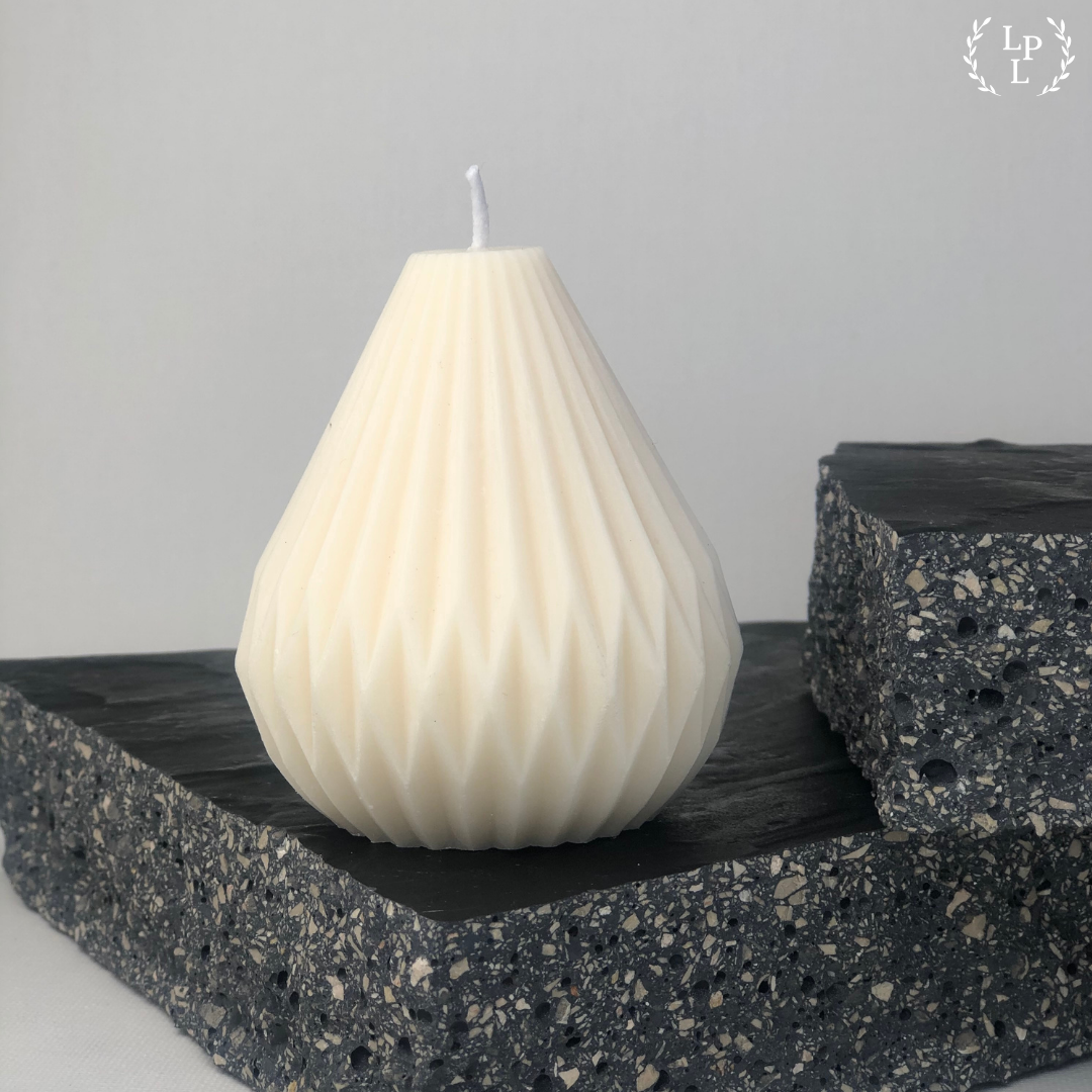 | LA POIRE |