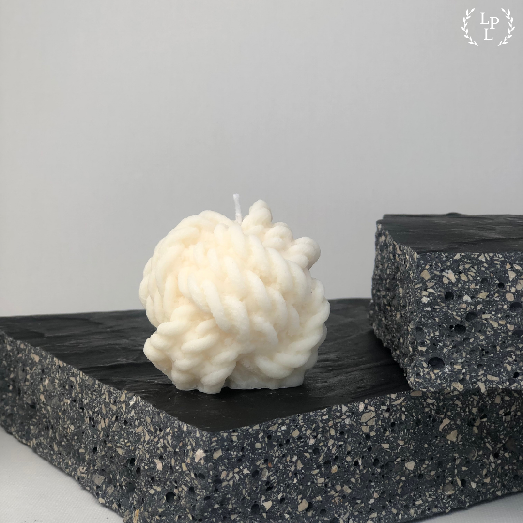 | LA PELOTTE DE LAINE |